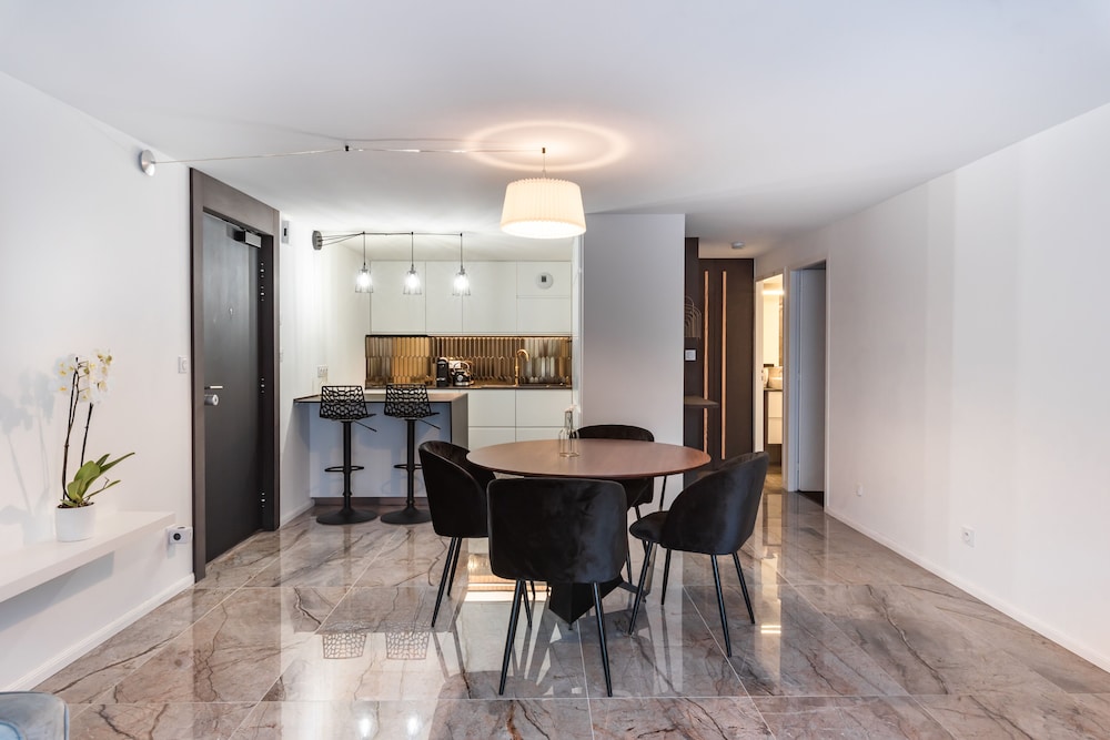 Premium Apartment, 2 Bedrooms photo 1
