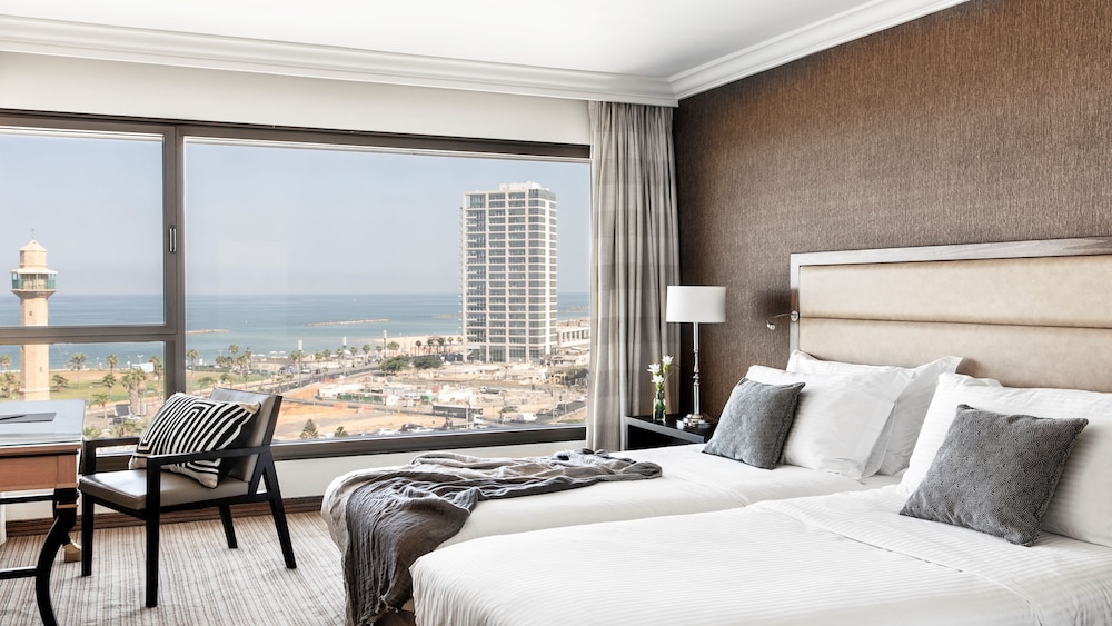 Club Room, 2 Twin Beds, Club Lounge Access, Sea View - Photo 3