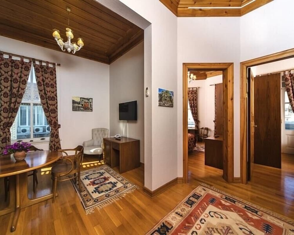 Family Quadruple Room photo 1