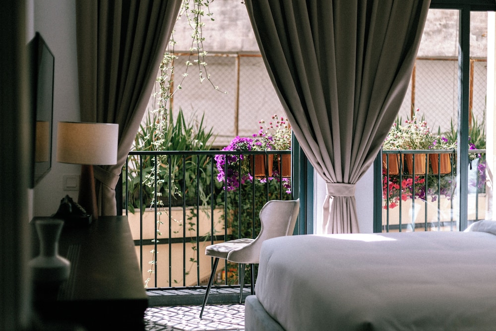 Small double room with balcony
