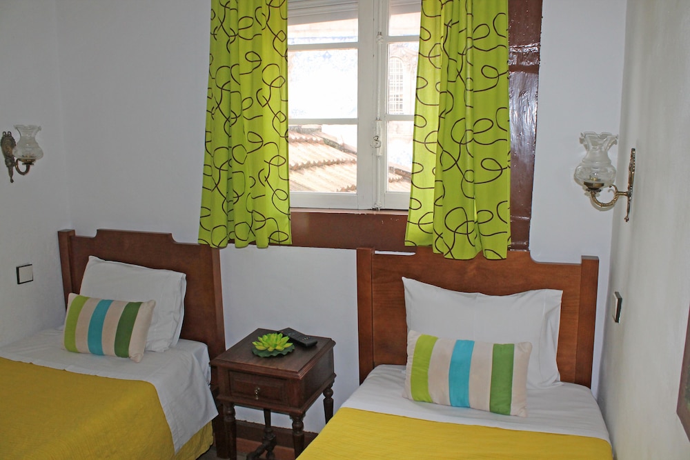 Economy Twin Room (Shared Shower)
