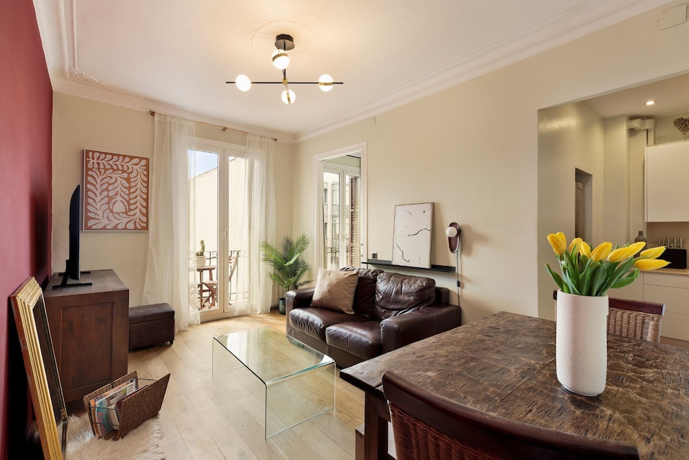 Apartment (3 Bedrooms)