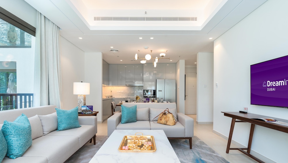 Deluxe Apartment, 3 Bedrooms, Partial Sea View photo 1