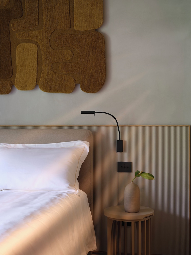 Deluxe Room - Photo 1
