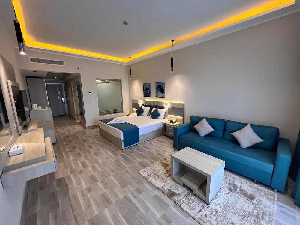 Premium Sea View - Photo 1