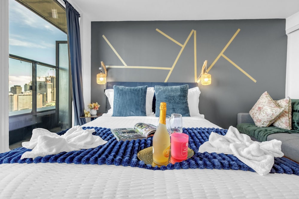 Romantic Studio Suite, Balcony, City View