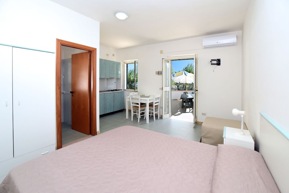 Family Apartment, 2 Bedrooms, Garden View