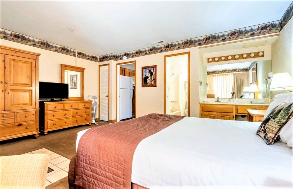 Condo, 1 Bedroom (2 Bath LakeView, Non-AC) photo 3