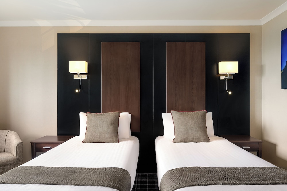 Standard King Room - Photo 5
