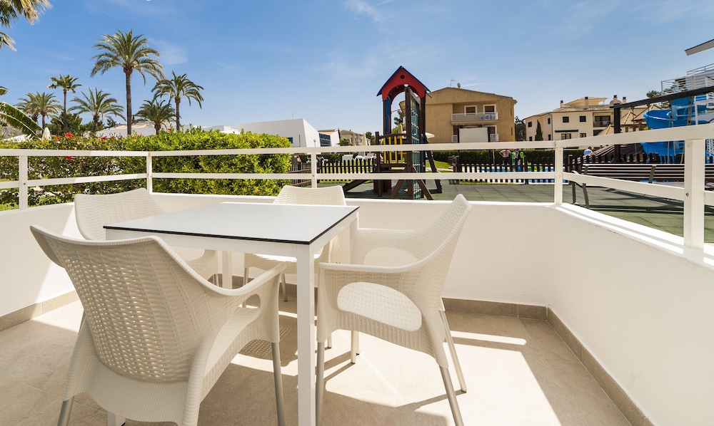 Apartment, 1 Bedroom, Balcony (2 adults + 2 children) - Photo 6
