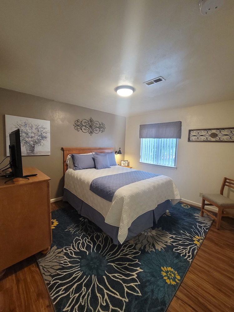 Executive Suite, 1 Queen Bed photo 3
