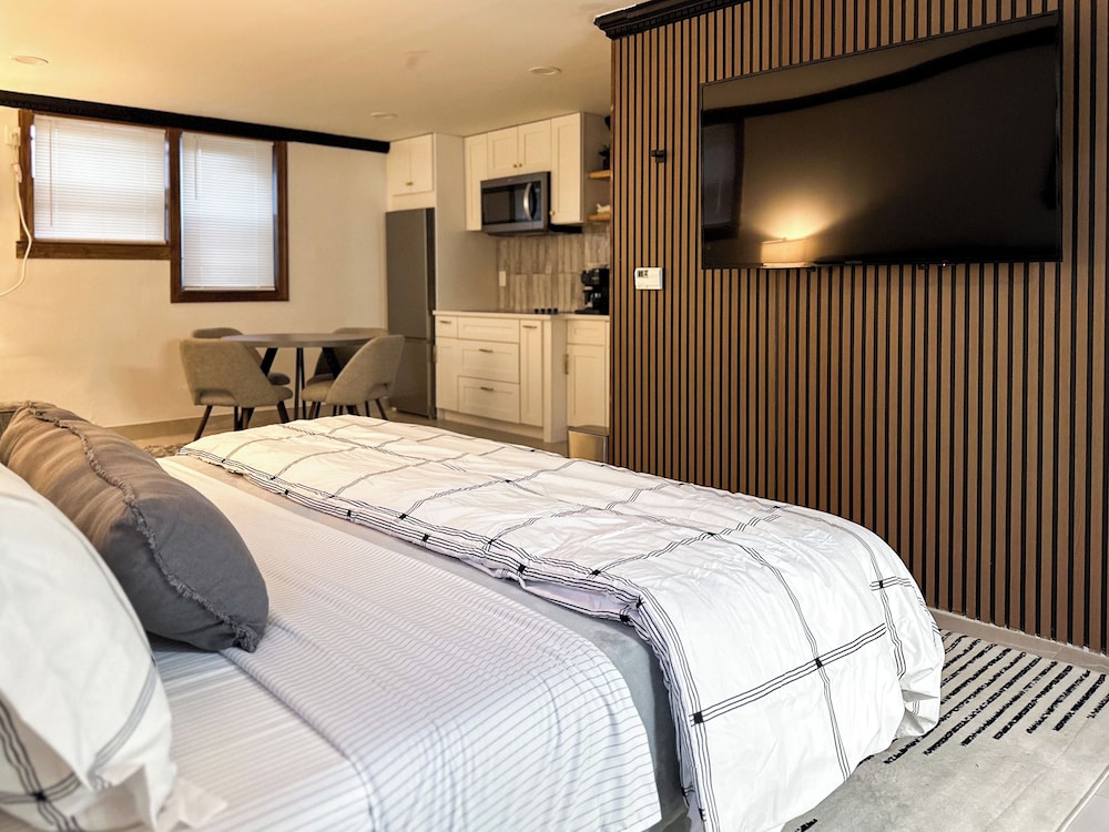 DTW Suites, Photo 2