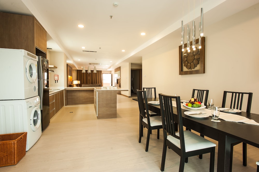Premier Apartment, 2 Bedrooms, Balcony photo 2