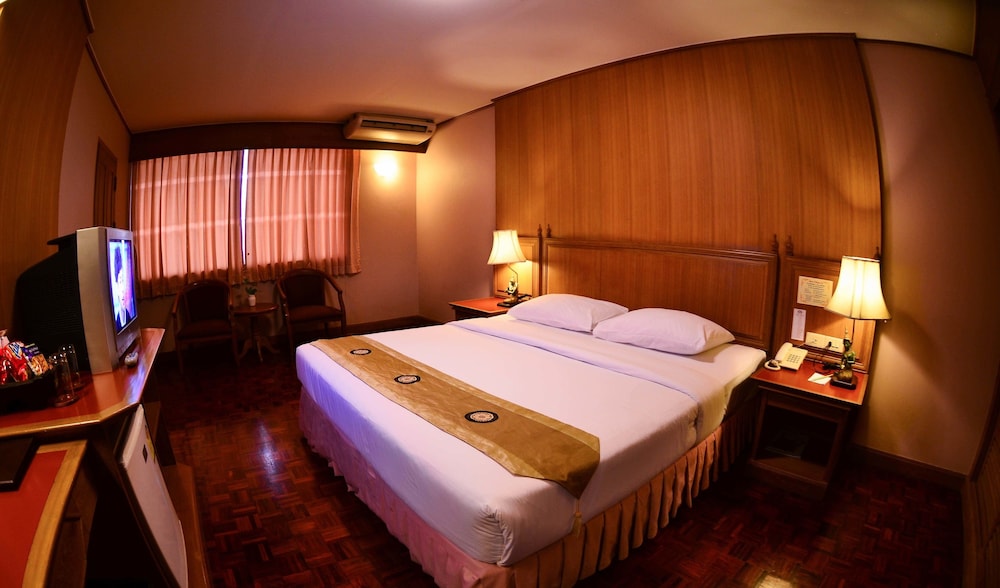 Deluxe Twin Room photo 1