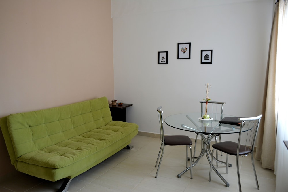 Business Apartment, 1 Queen Bed with Sofa bed (Plus) photo 2