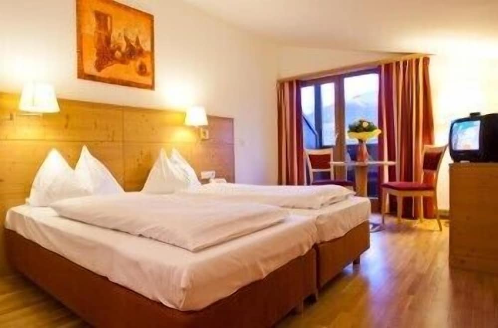 Standard Double Room - Photo 2