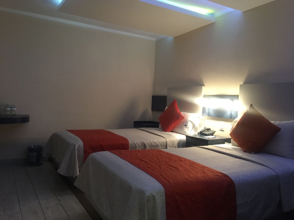 Standard Double Room - Photo 3