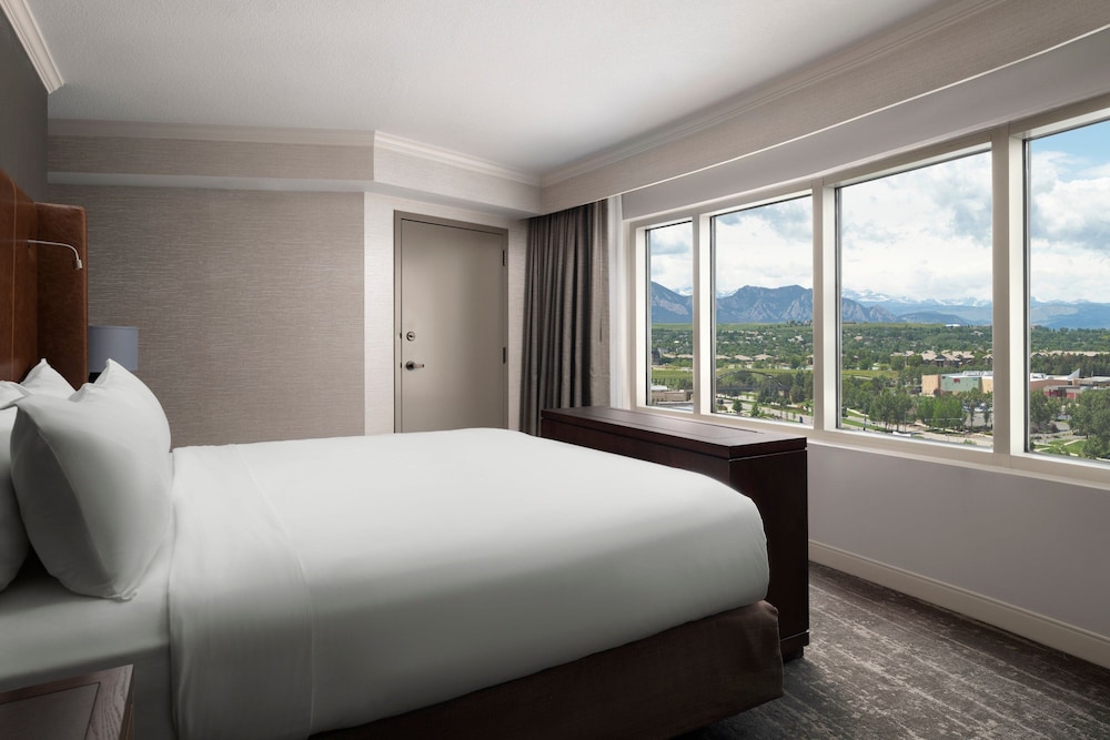 Executive Suite, 1 King Bed with Sofa bed - Photo 3