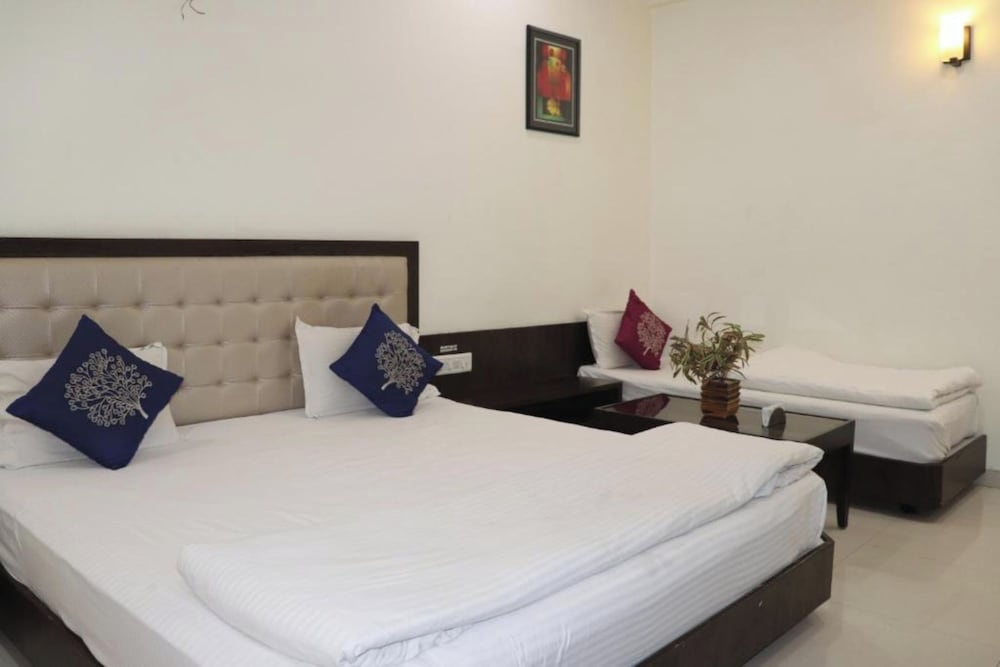 Executive Triple Room, Air conditioning photo 1