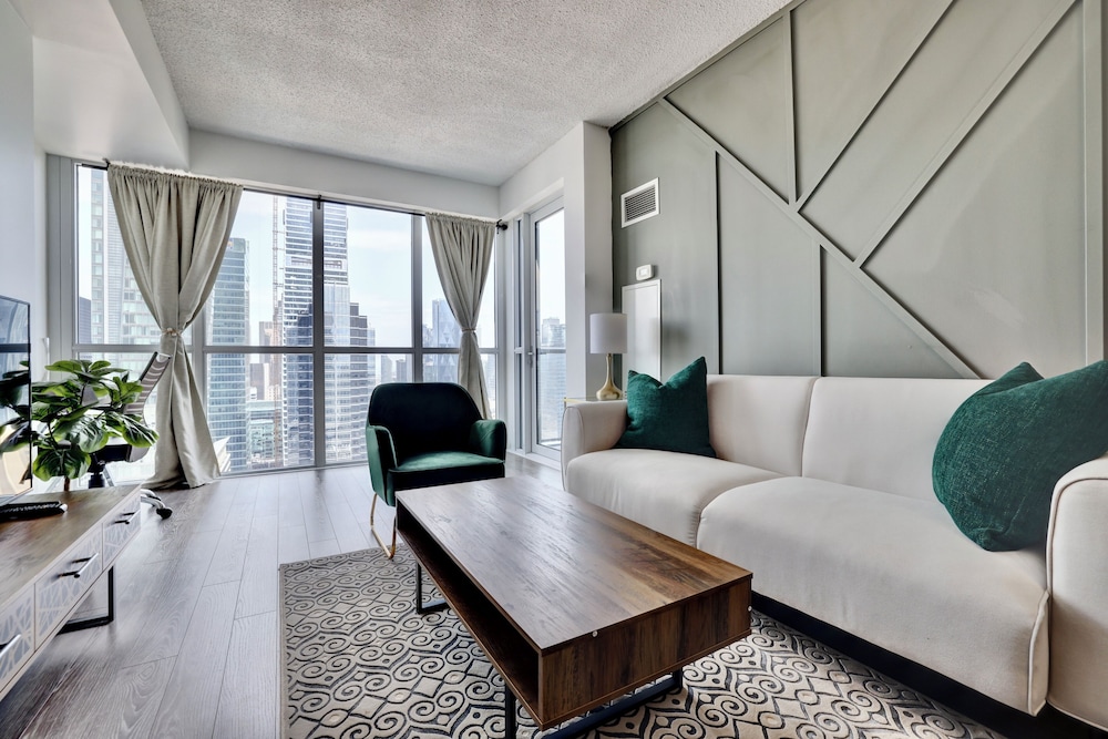 City Condo, 1 Queen Bed, City View, Tower