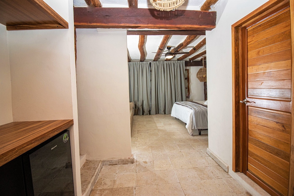 Sea View Suite photo 3