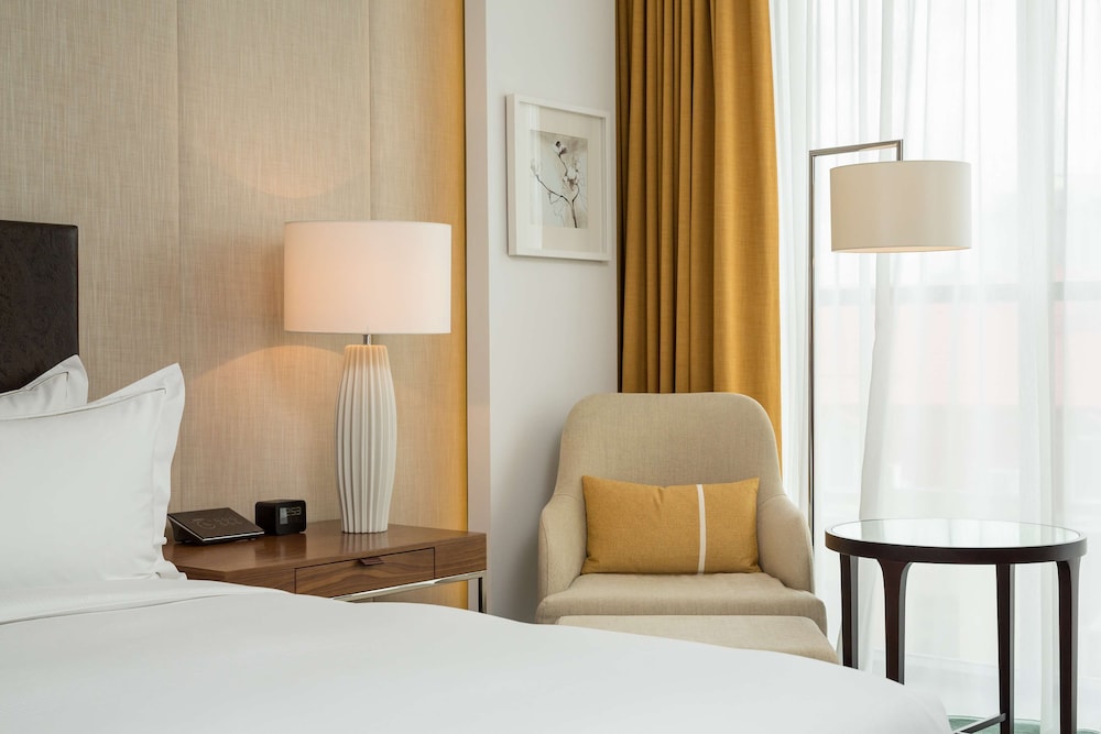 Room, 1 King Bed, Accessible
