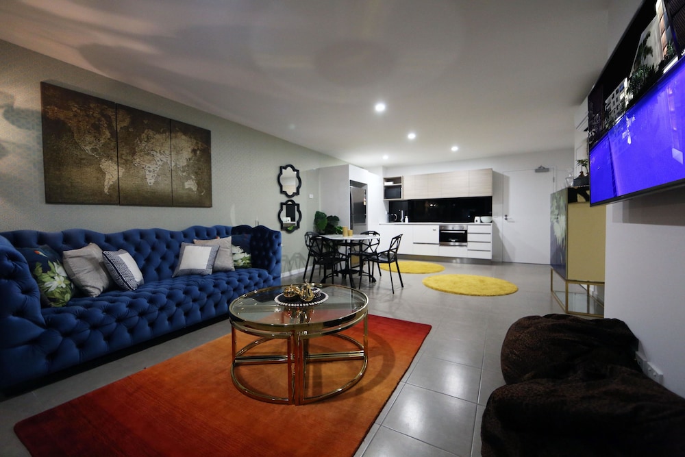 Economy Apartment, 2 Bedrooms, Pool Access photo 3