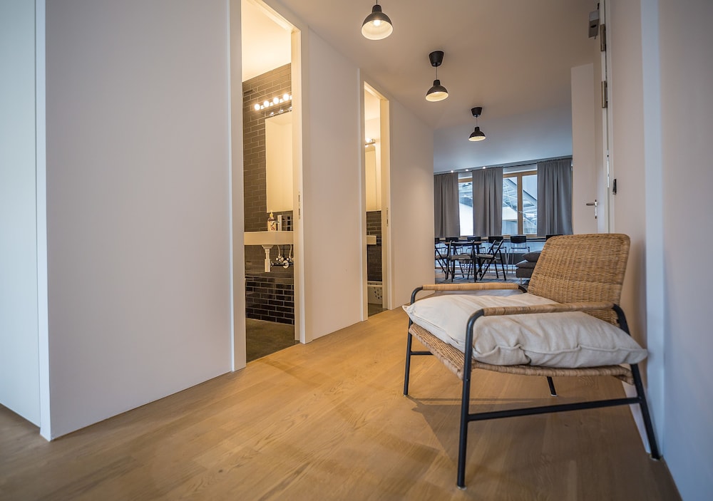 Apartment with 2 Bed Rooms photo 2