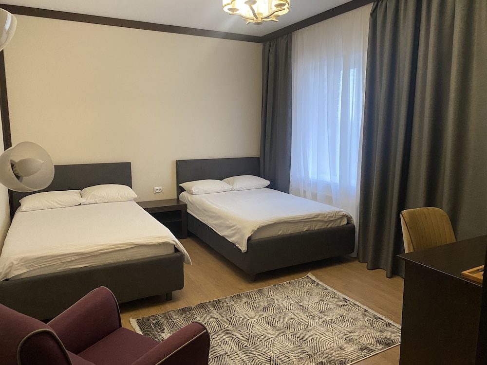 Basic Twin Room photo 1