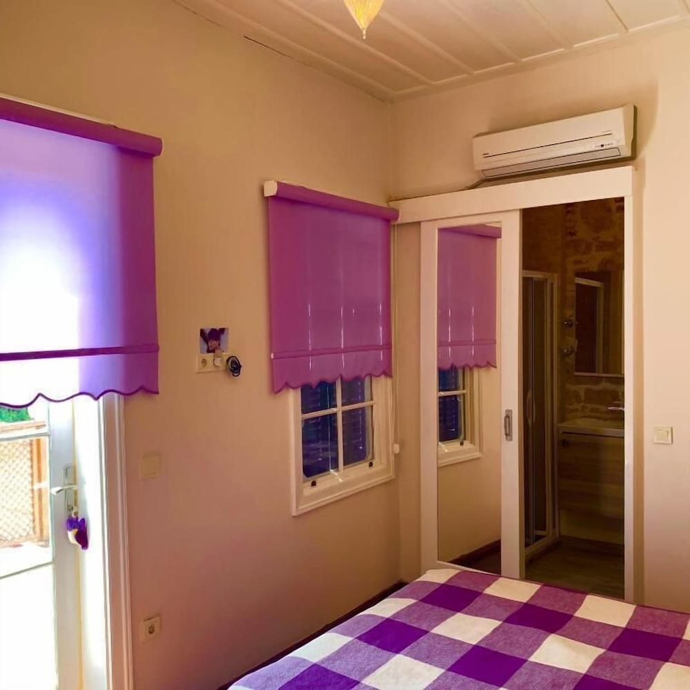 Standard Double Room, Multiple Beds photo 2