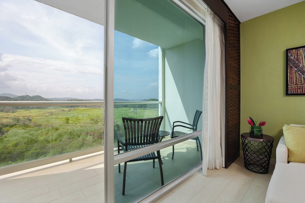 Deluxe Room, 2 Queen Beds (View) - Photo 3