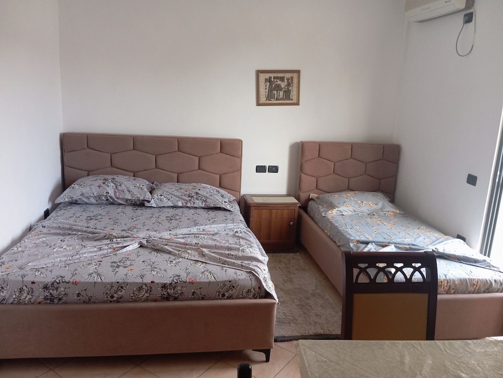 Family Room, Balcony