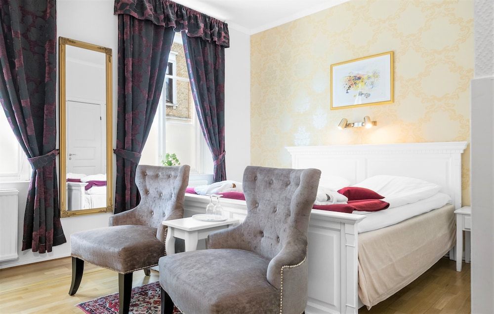 Standard Double or Twin Room, 1 Bedroom, Private Bathroom