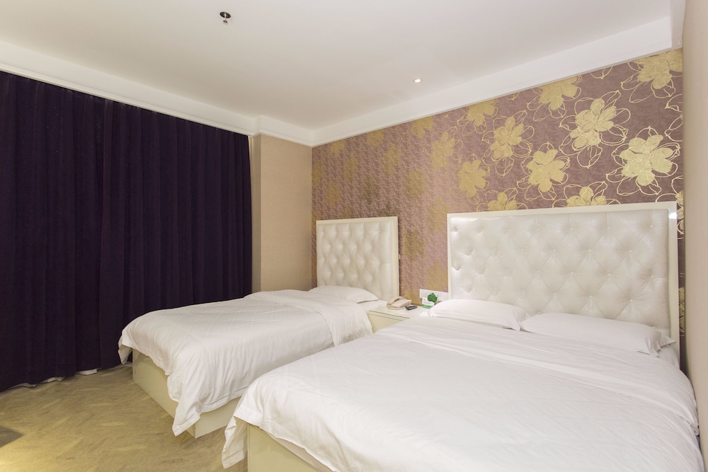 Business Twin Room photo 3