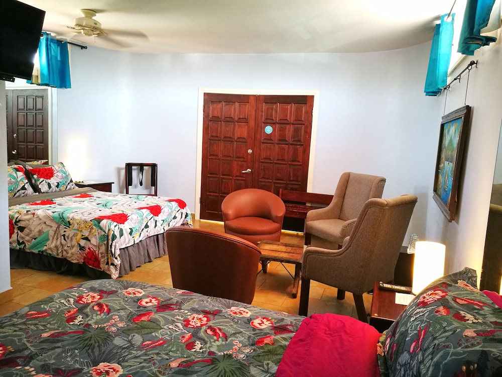 Superior Suite, Multiple Beds