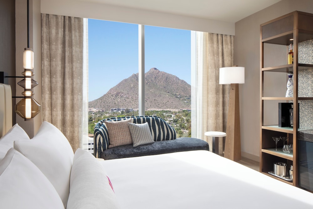Mountain View Luxury Room, 1 King Bed, Non Smoking - Photo 1