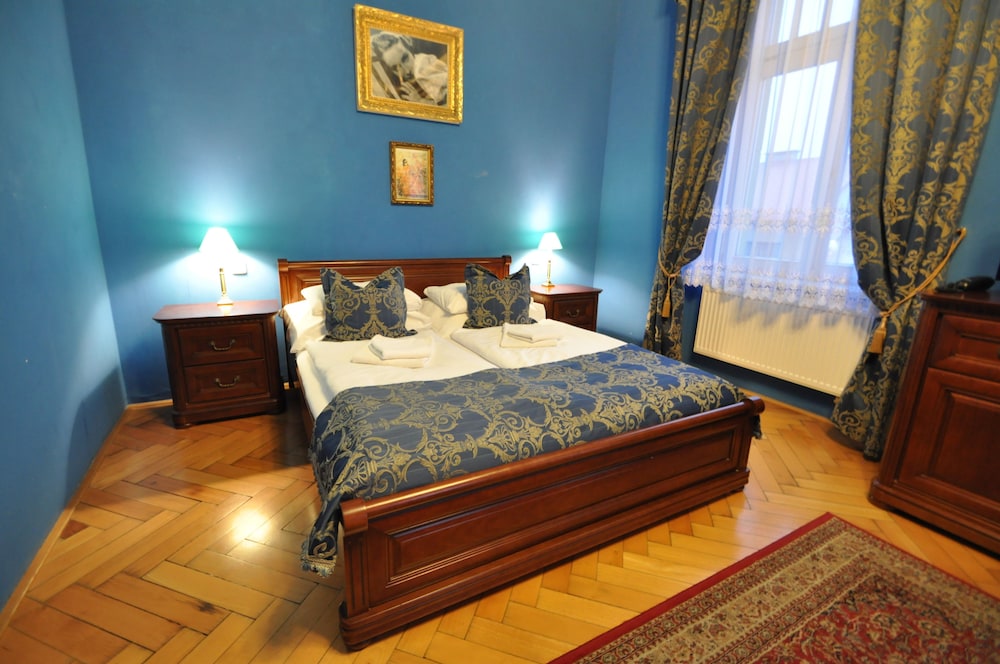 Comfort Suite, 1 King Bed photo 3