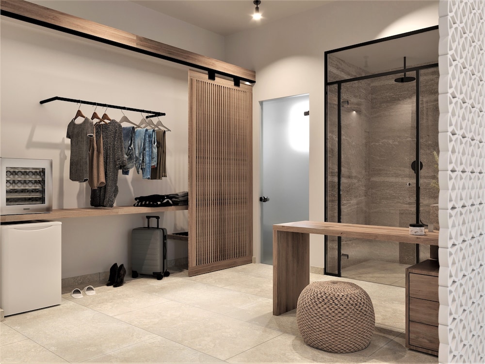 Signature Studio Suite photo 3