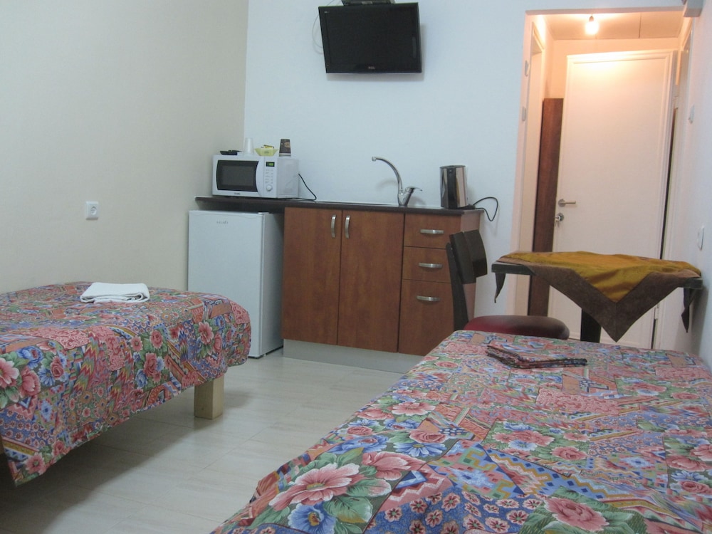 Classic Triple Room photo 2