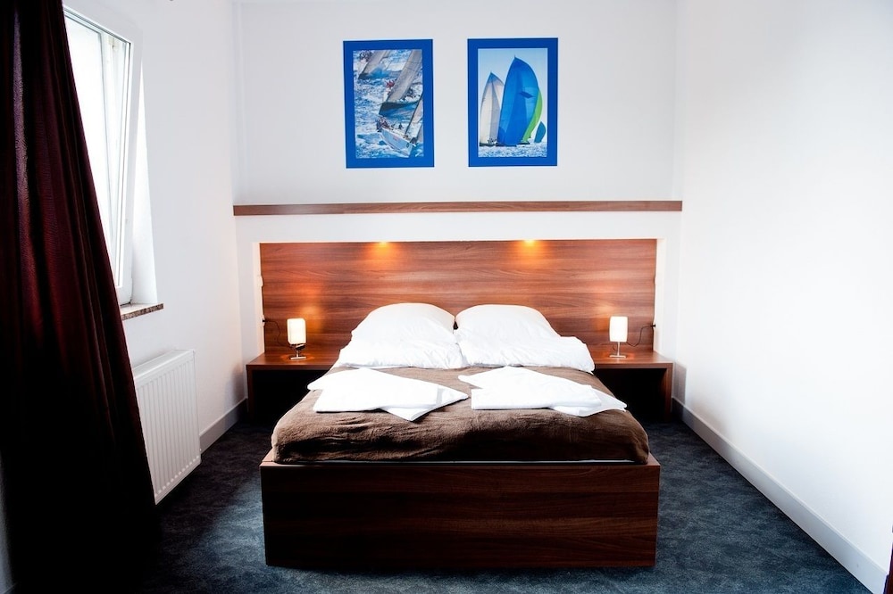 Basic Double Room