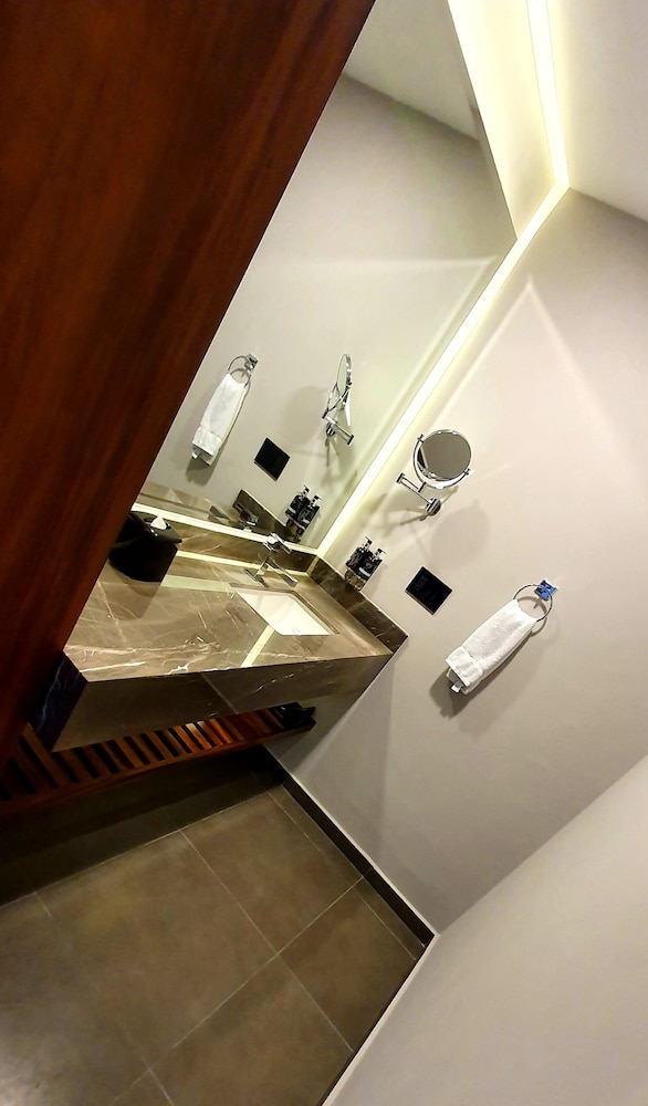Deluxe Double Room, 2 Double Beds, Ocean View - Photo 6