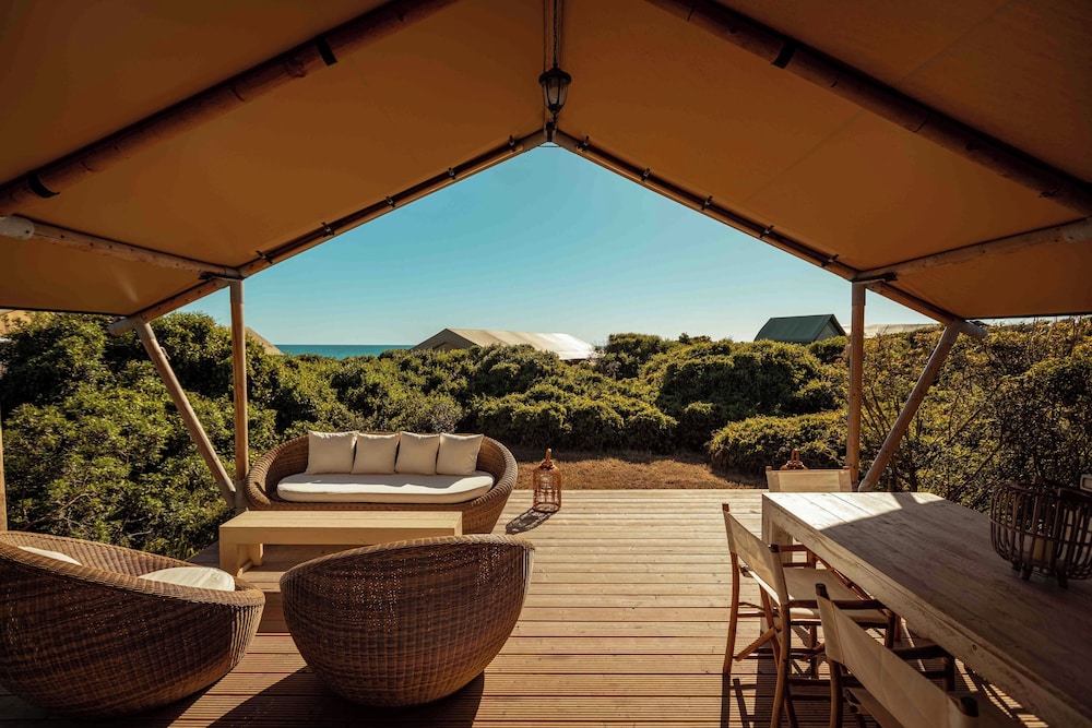 Family Tent, Sea View