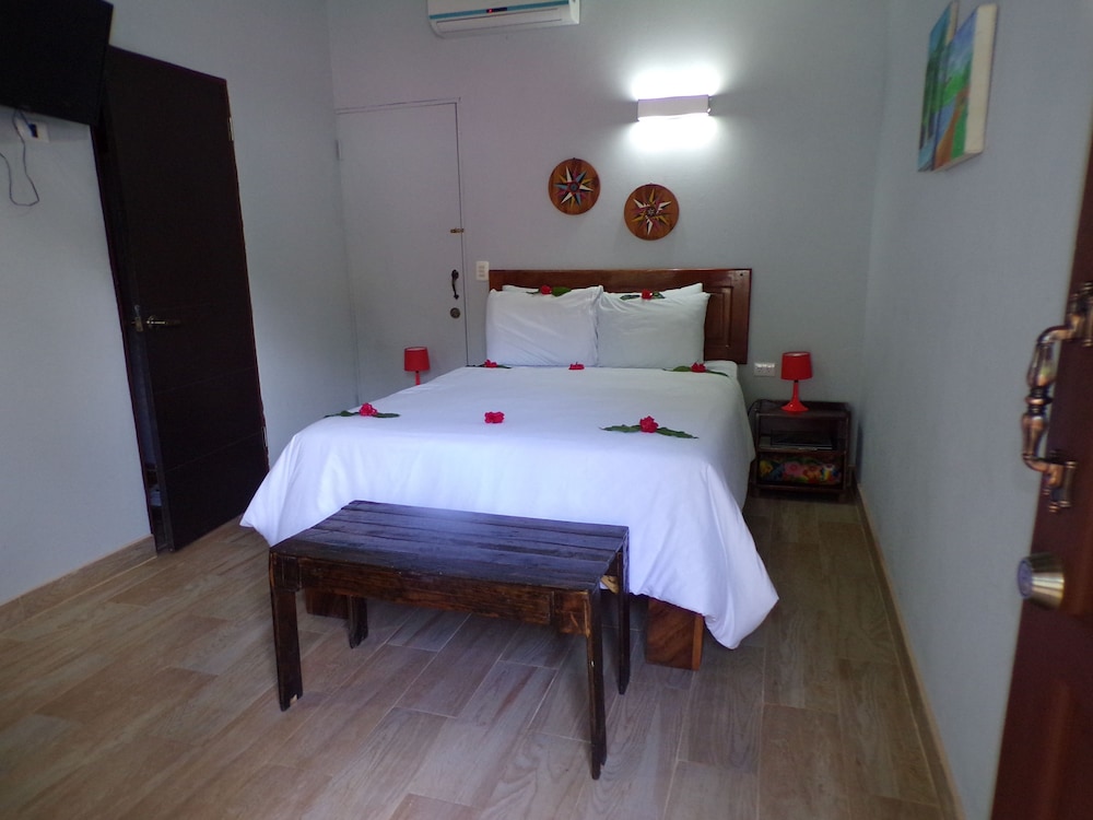 Basic Room, 1 Double Bed, Kitchenette photo 2