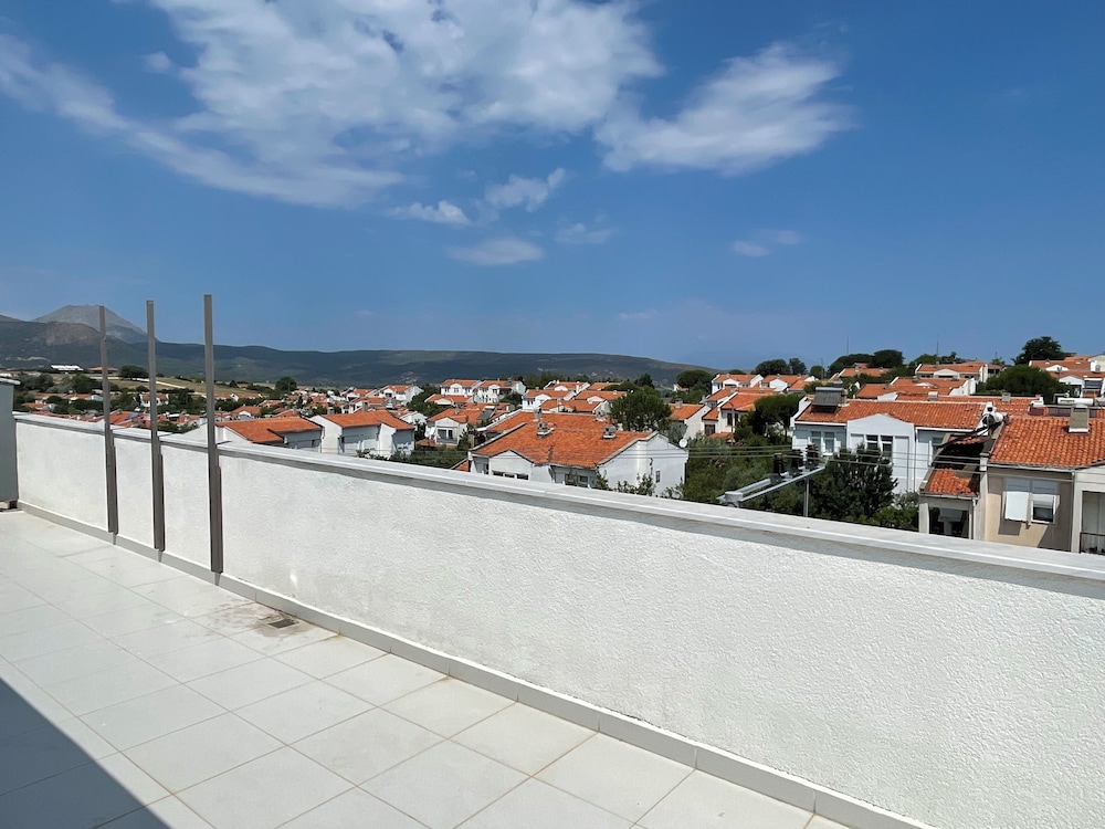 Family Duplex, 2 Bedrooms, City View photo 2