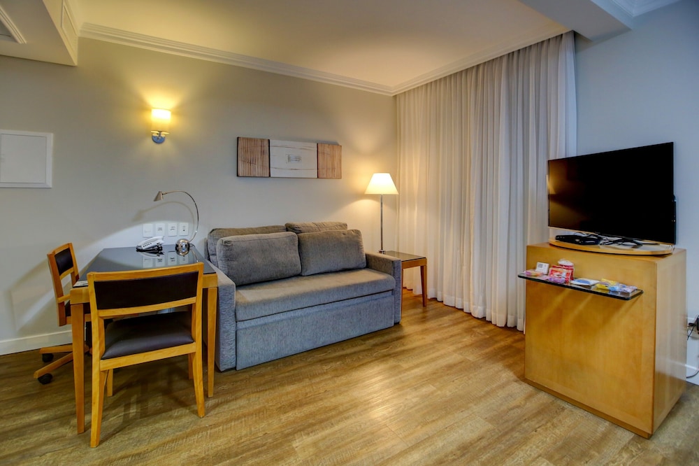 Executive Double Room, Multiple Beds - Photo 3