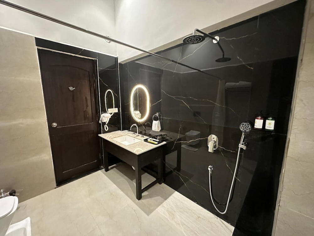 Premier Room - Photo 7