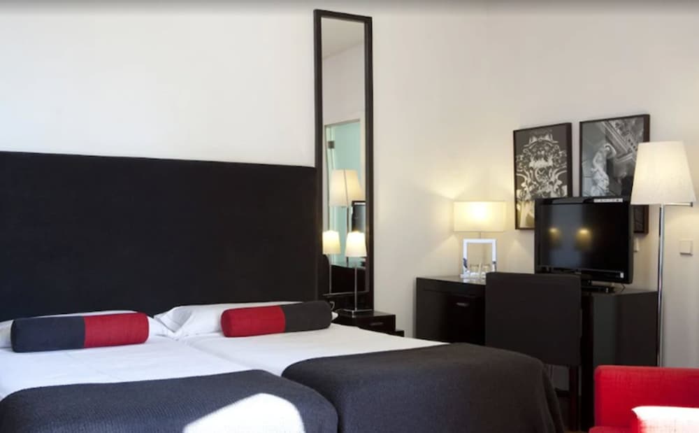 Standard Room - Photo 9