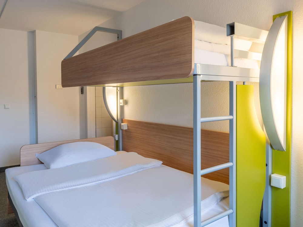 Double Room - Photo 6