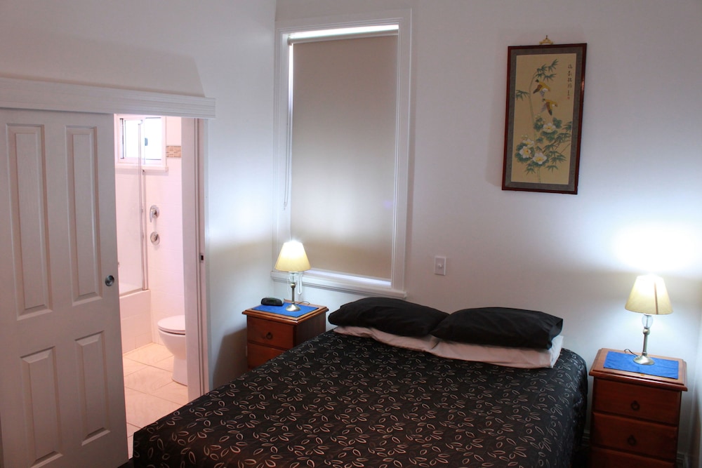Queen Spa Room photo 2