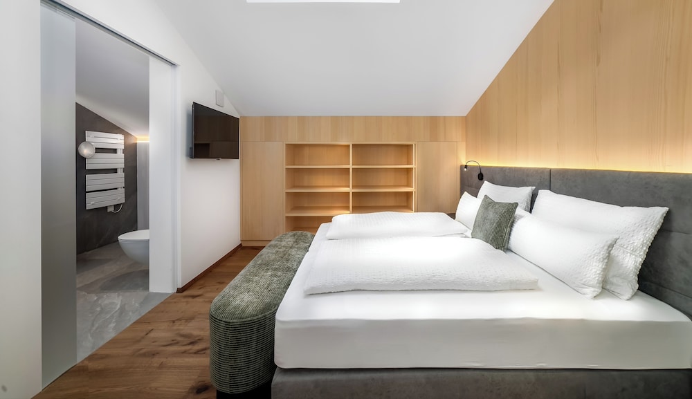 Penthouse Suite photo 3